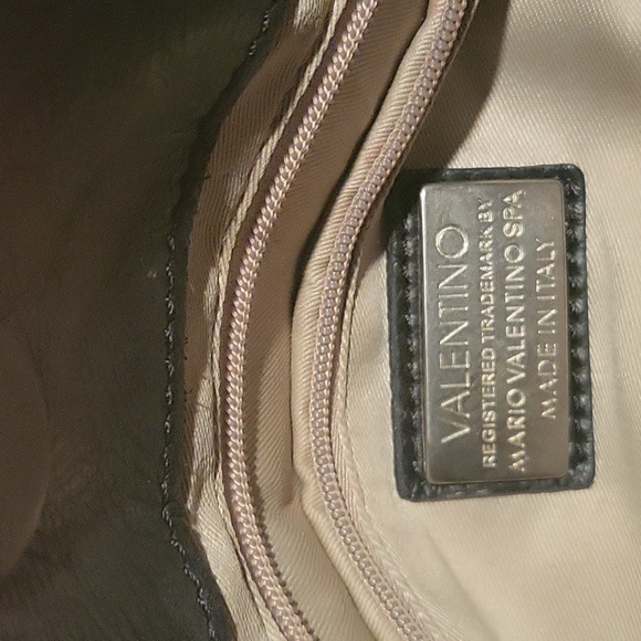 Authentic Valentino handbag - Picture 2 of 4